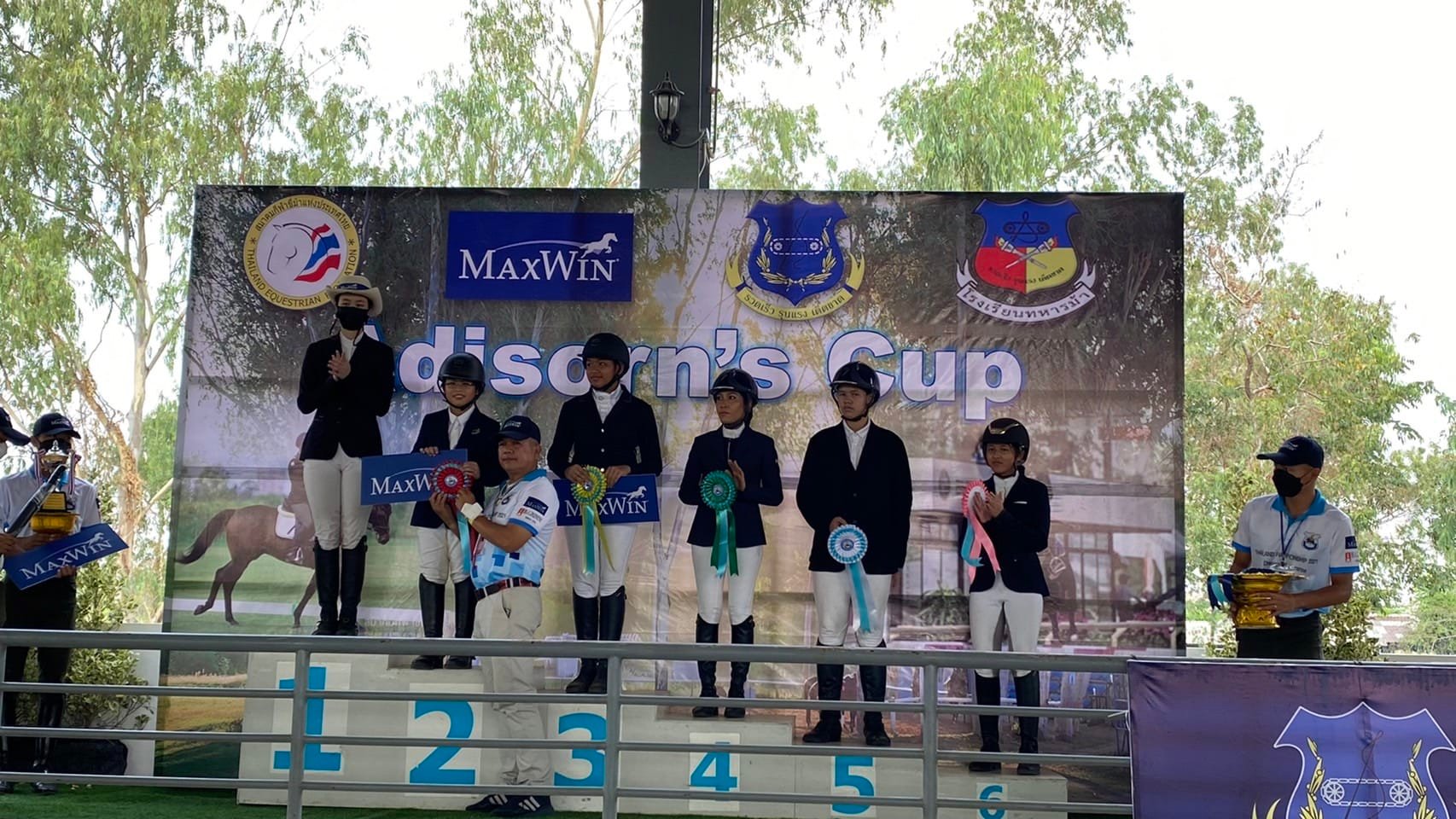 274296688_2109915899161344_2151214793353632528_n