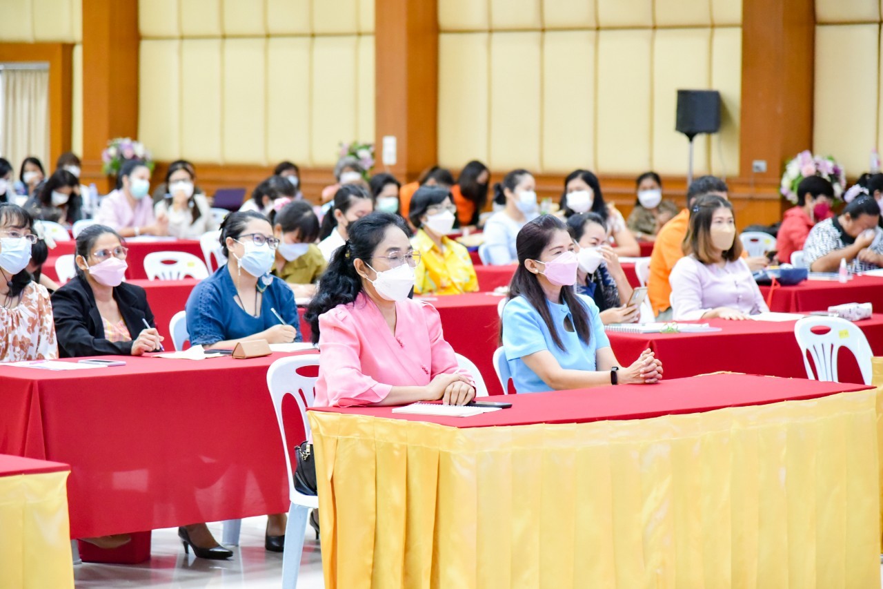 LINE_ALBUM_ประชุมปฏิบัติการ การจัดทำแผนพัฒนาการ_4