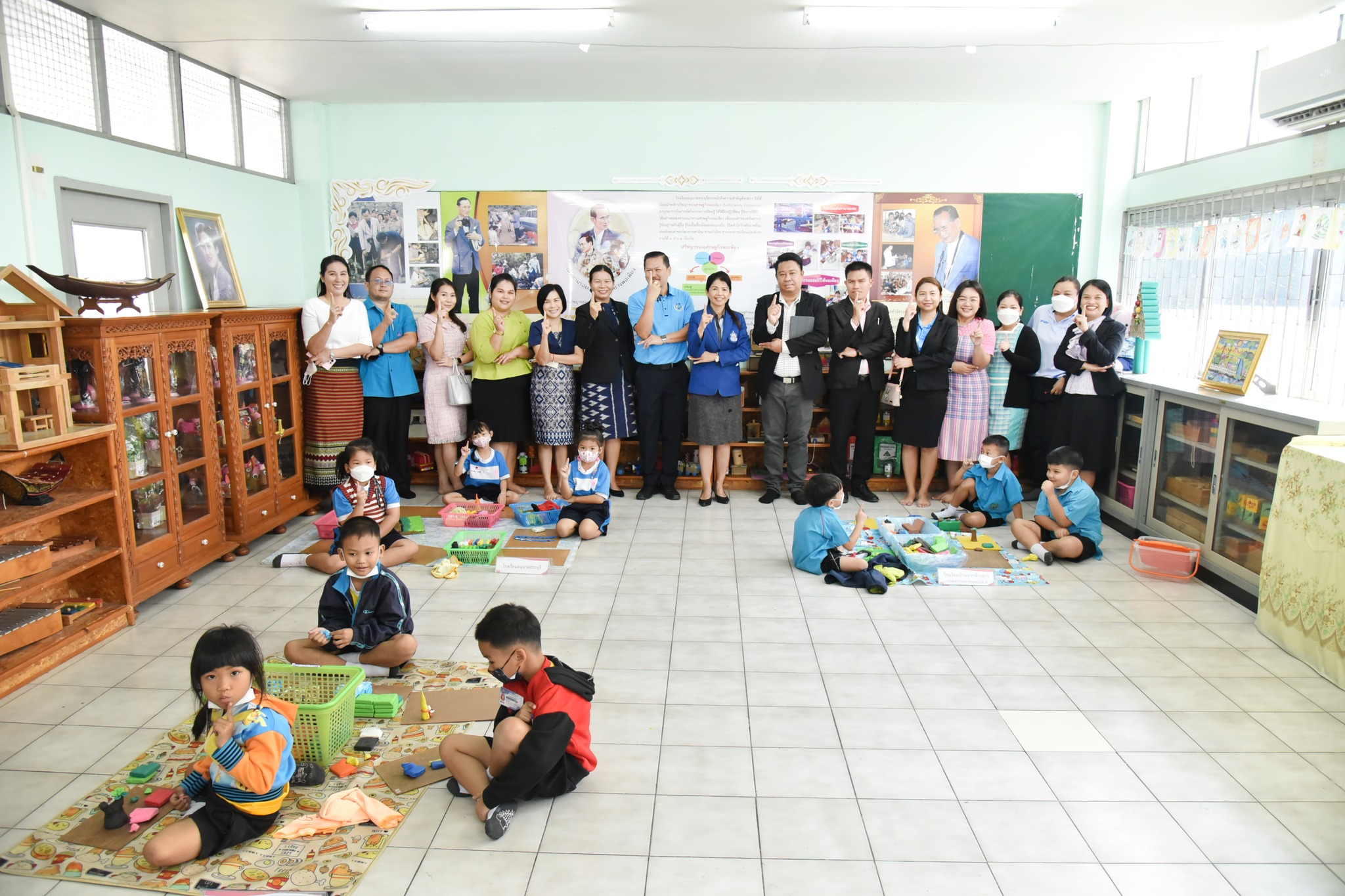 402130885_906757807738591_3189323419352573632_n